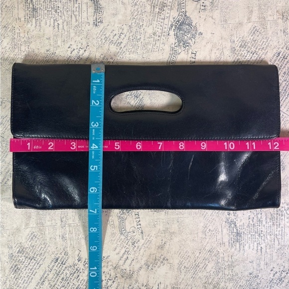HOBO black leather clutch - Picture 12 of 13